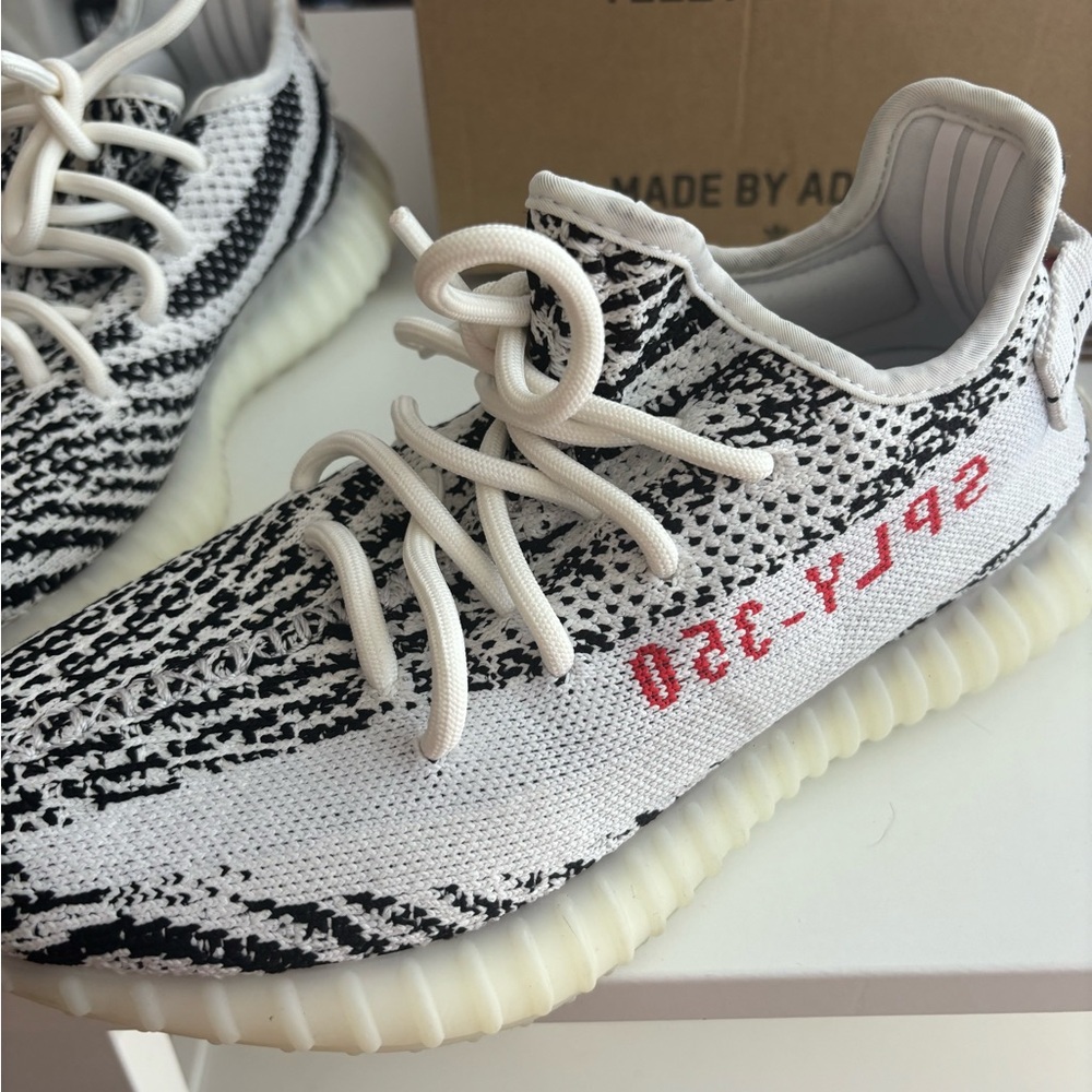 Yeezy boost Zebras